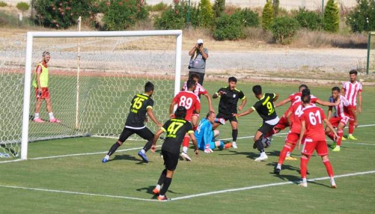 Karaman Belediyespor Manavgat Belediyesporu 2-0 yendi